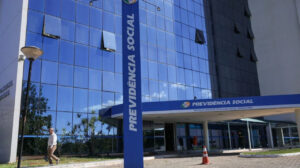 Leia mais sobre o artigo INSS: Mais de 2 milhões de aposentados estão aptos a ser ressarcidos