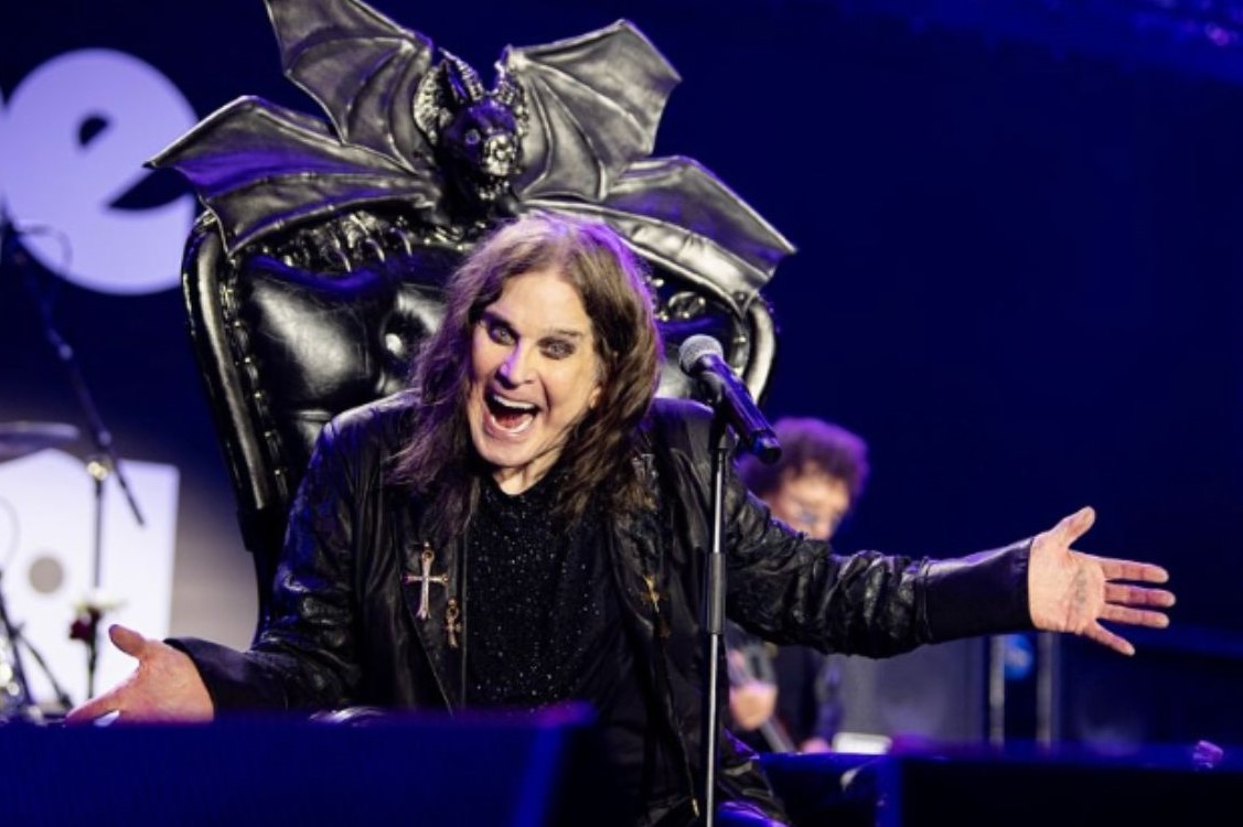 No momento, você está visualizando Ozzy Osbourne, pai do heavy metal, morre aos 76 anos