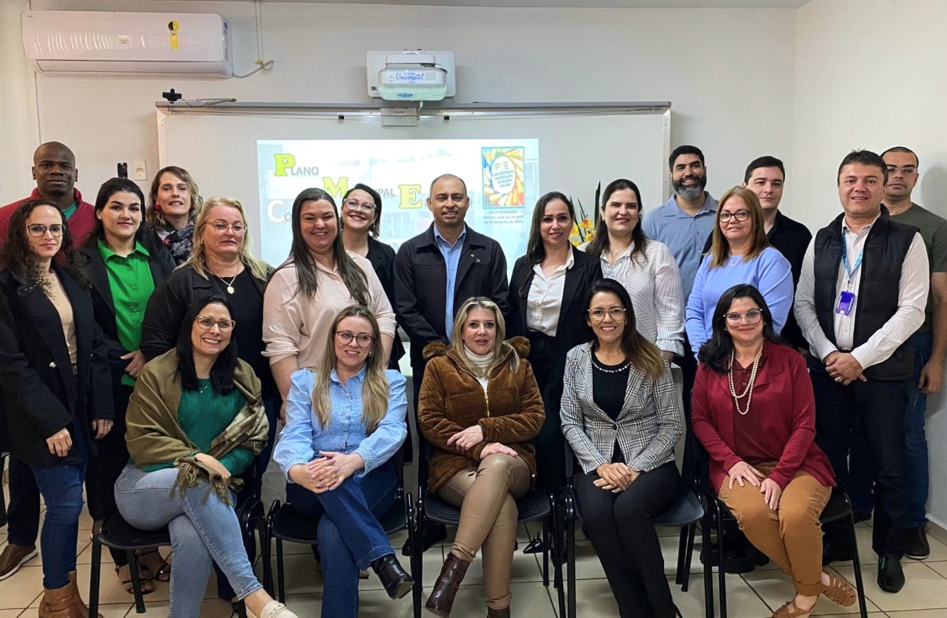 No momento, você está visualizando Nova comissão garantirá acompanhamento e futuro do Plano Municipal de Educação em Naviraí