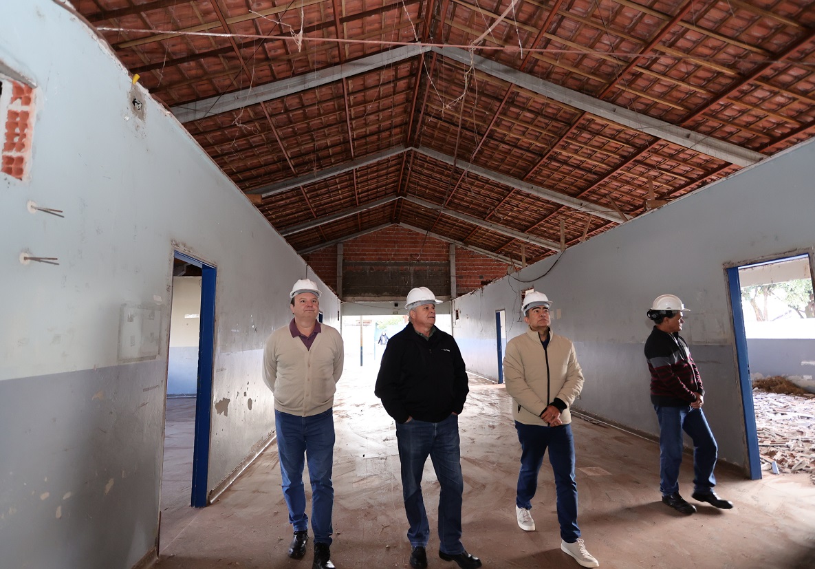 No momento, você está visualizando Prefeito de Dourados, Marçal Filho, acompanha obras de R$ 6,5 milhões na Escola Professora Avani Cargnelutti
