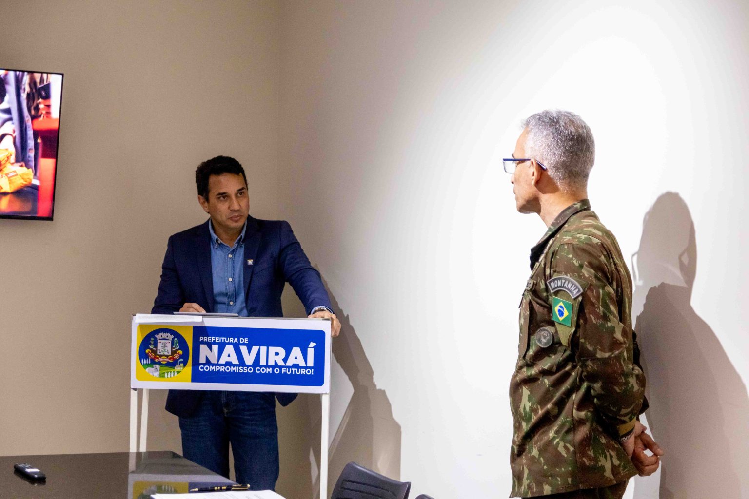 No momento, você está visualizando Prefeito empossado na Presidência da Junta de Serviço Militar de Naviraí