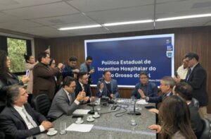 Leia mais sobre o artigo ALEMS: Governo de MS apresenta nova estratégia de financiamento da Saúde no Estado