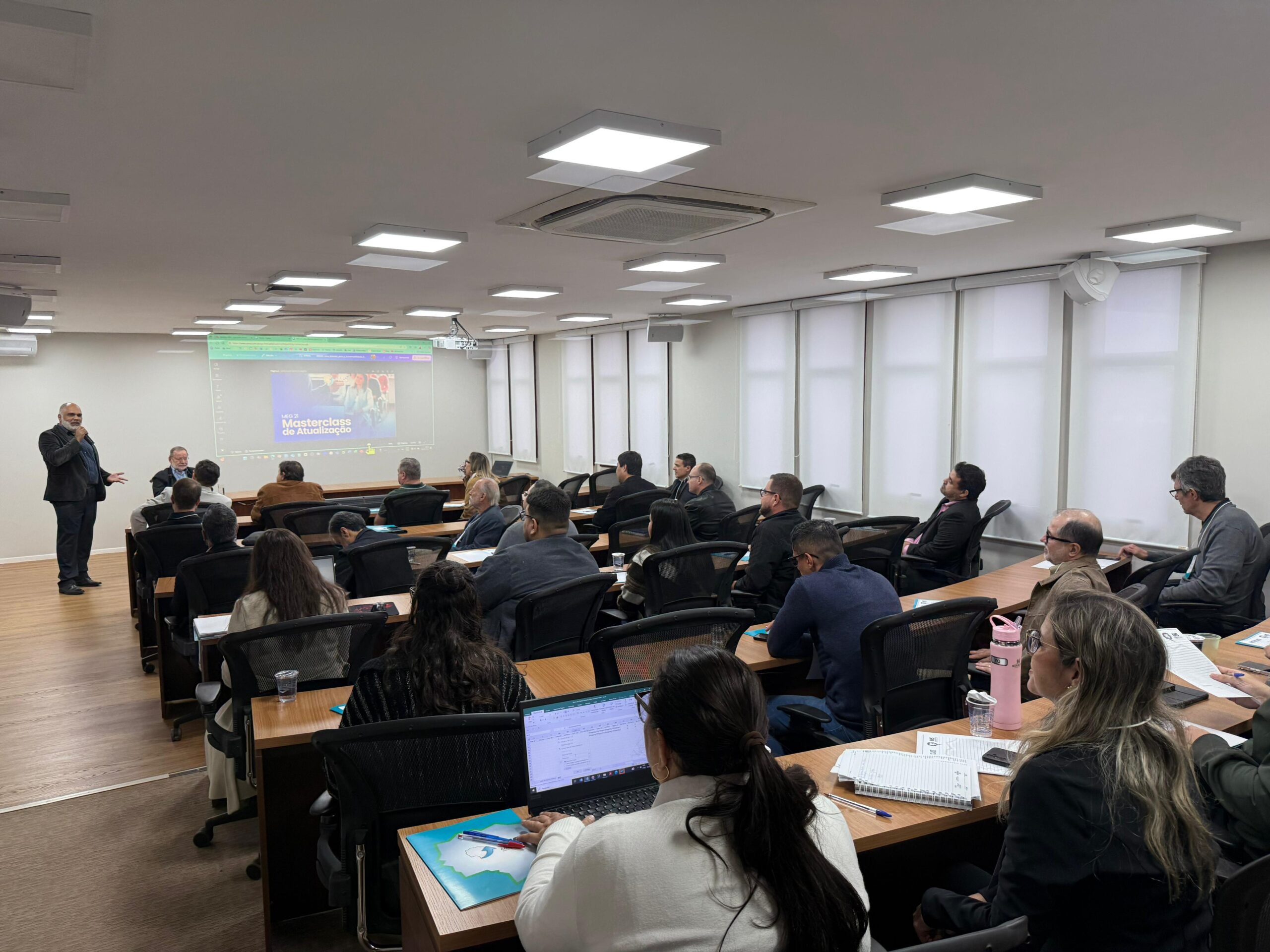 No momento, você está visualizando FECOMÉRCIO-MS: Sistema Comércio MS participa de capacitação do MS Competitivo