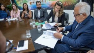Leia mais sobre o artigo TCE-MS e Governo do Estado assinam Termo de Cooperação do Programa de Refinanciamento