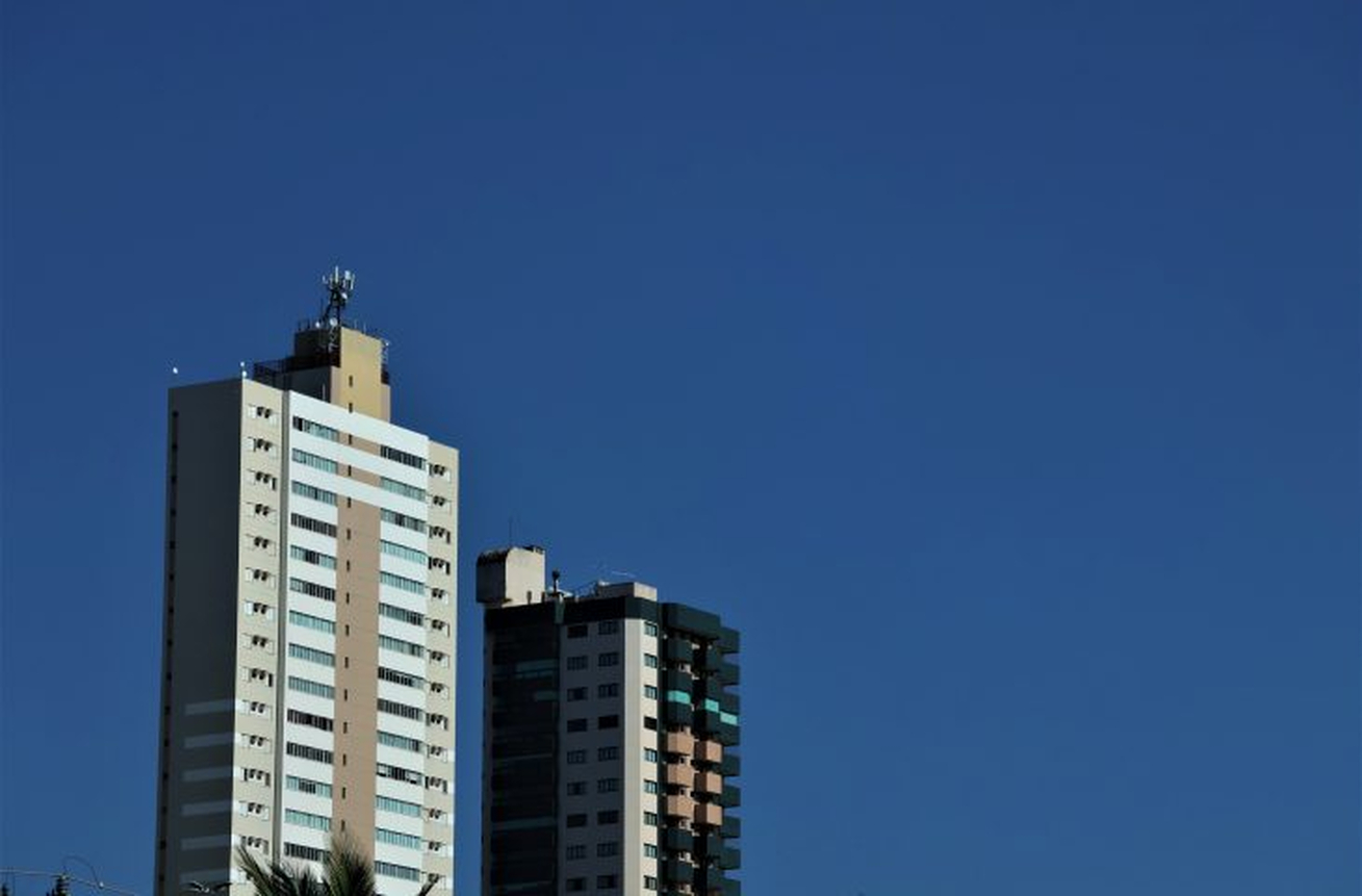 No momento, você está visualizando TEMPO: Alta pressão mantém céu claro e calor em Campo Grande nesta quinta-feira