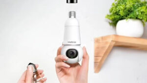 Leia mais sobre o artigo 5 câmeras lâmpada 360º com visão noturna para dormir tranquilo