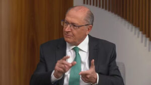 Leia mais sobre o artigo Alckmin confirma uso da Lei da Reciprocidade para acelerar negociações com EUA
