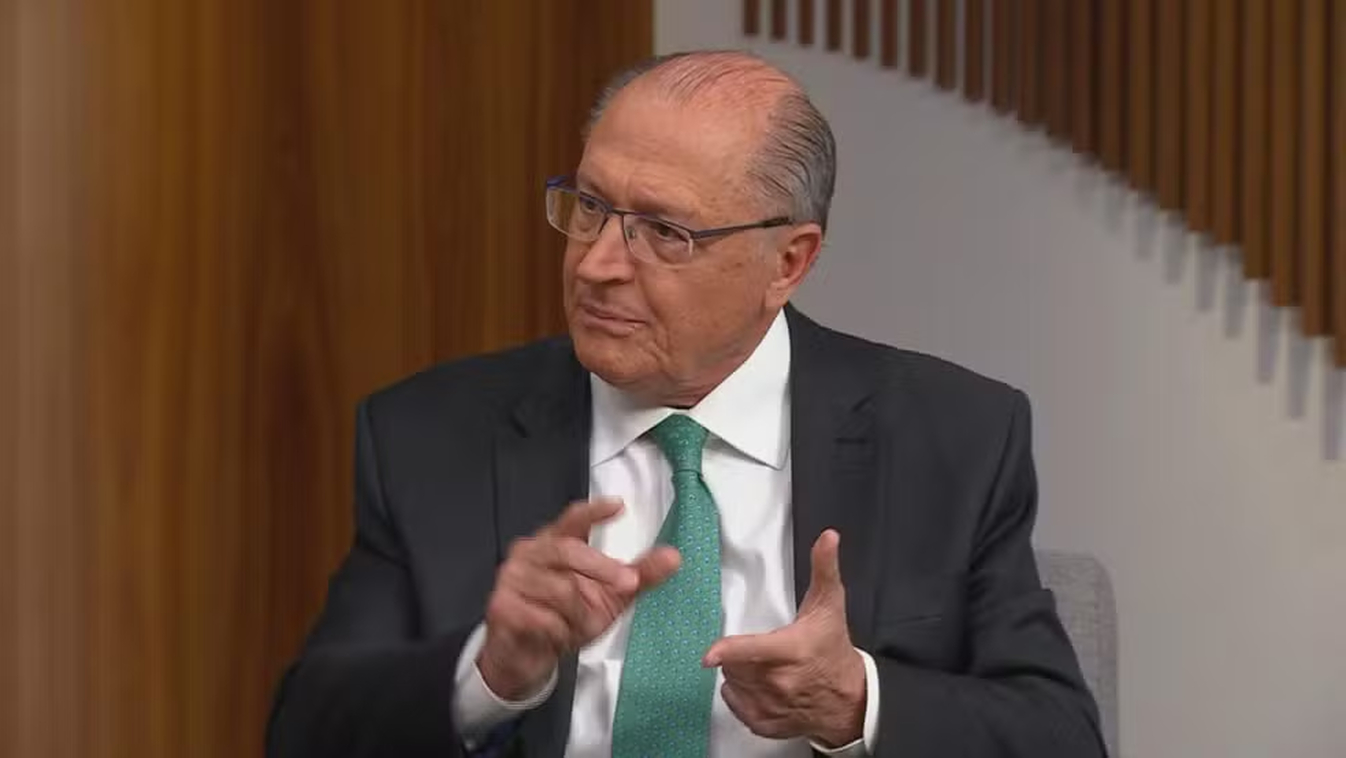 No momento, você está visualizando Alckmin confirma uso da Lei da Reciprocidade para acelerar negociações com EUA