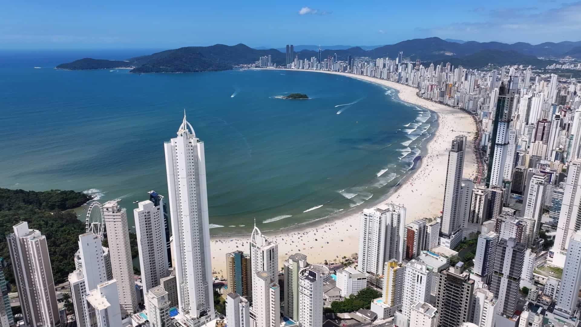 No momento, você está visualizando BALNEÁRIO CAMBORIÚ: Muro subterrâneo vai proteger orla