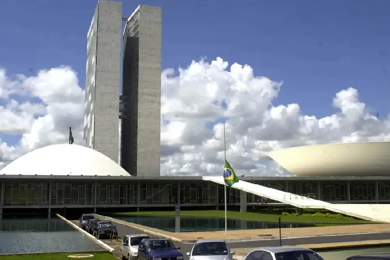 No momento, você está visualizando Congresso volta do recesso com agenda extensa de votações