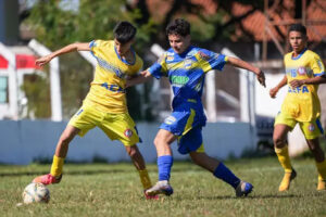 Leia mais sobre o artigo Dourados recebe rodada dupla das semifinais do Campeonato Estadual Sub-15