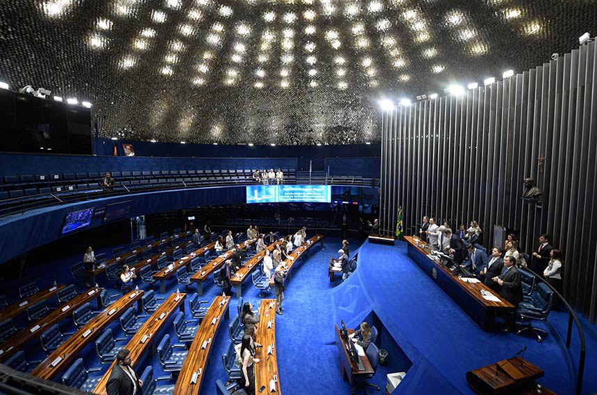 No momento, você está visualizando Senado deve votar mudança na Lei da Ficha Limpa que reduz prazo de inelegibilidade