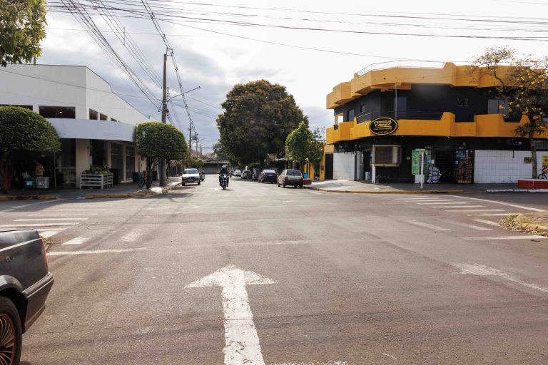 No momento, você está visualizando Rua Finlândia terá novo sentido de tráfego em Naviraí