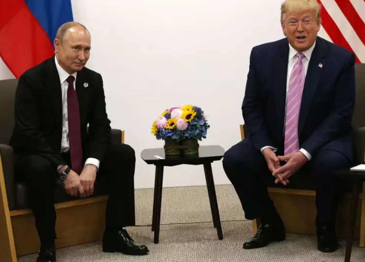 No momento, você está visualizando Trump e Putin se encontram no Alasca para cúpula que pode selar destino de guerra na Ucrânia