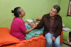 Leia mais sobre o artigo Prefeitura amplia serviços e equipe médica já realiza 220 atendimentos na casa de pacientes