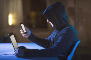 Leia mais sobre o artigo 8 hábitos comuns que facilitam a invasão hacker no seu celular