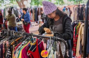 Leia mais sobre o artigo Coletivo leva 30 brechós ao Coophavilla com peças a partir de R$ 5