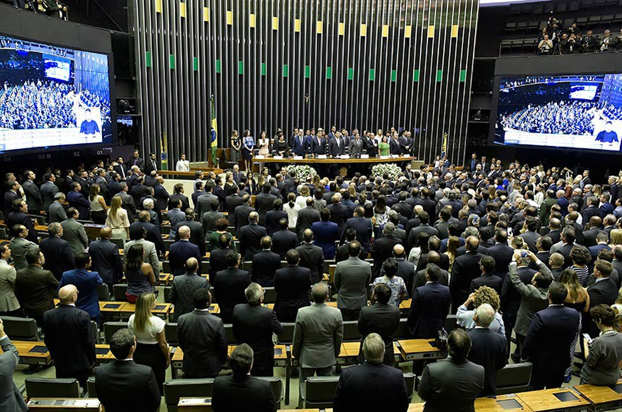 No momento, você está visualizando Com mais de 2,4 mil emendas, LDO deve ser votada nesta semana