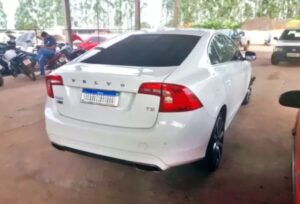 Leia mais sobre o artigo Detran-MS abre leilão digital com 168 veículos; Volvo S60 parte de R$ 17,9 mil
