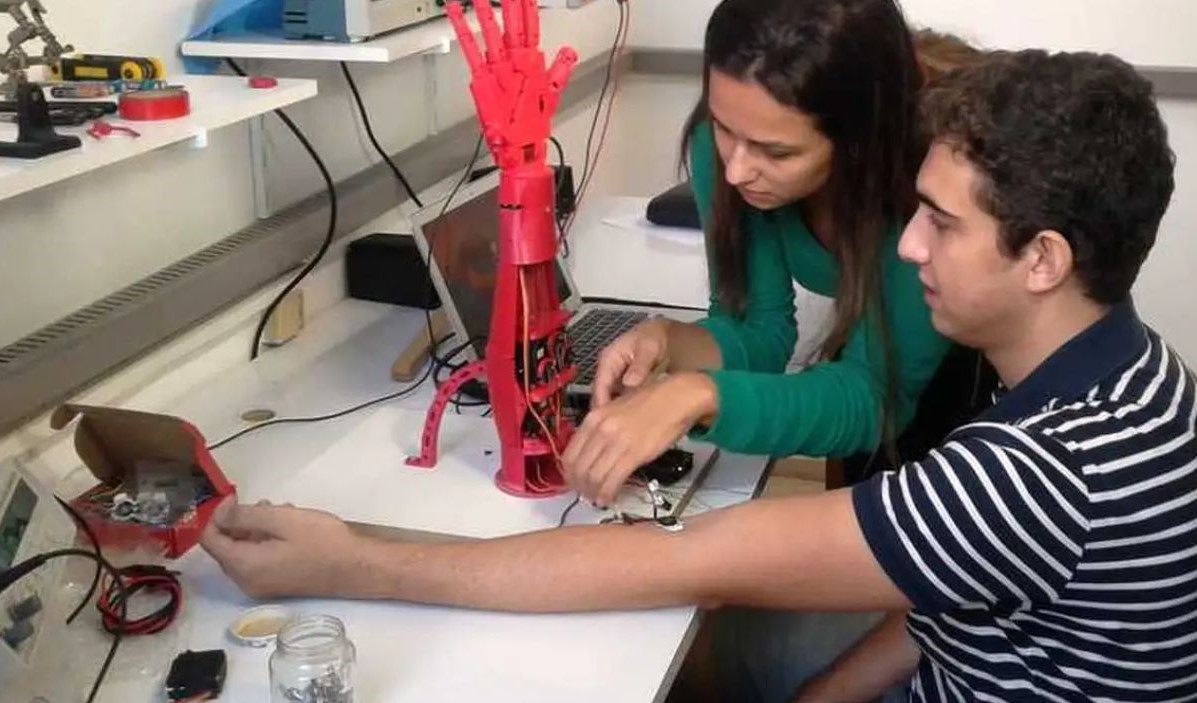 No momento, você está visualizando Estudo da CNI aponta 16 profissões do futuro na indústria