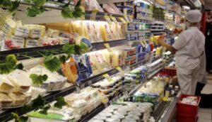 Leia mais sobre o artigo Exportações de alimentos caem em agosto por causa de tarifaço dos EUA