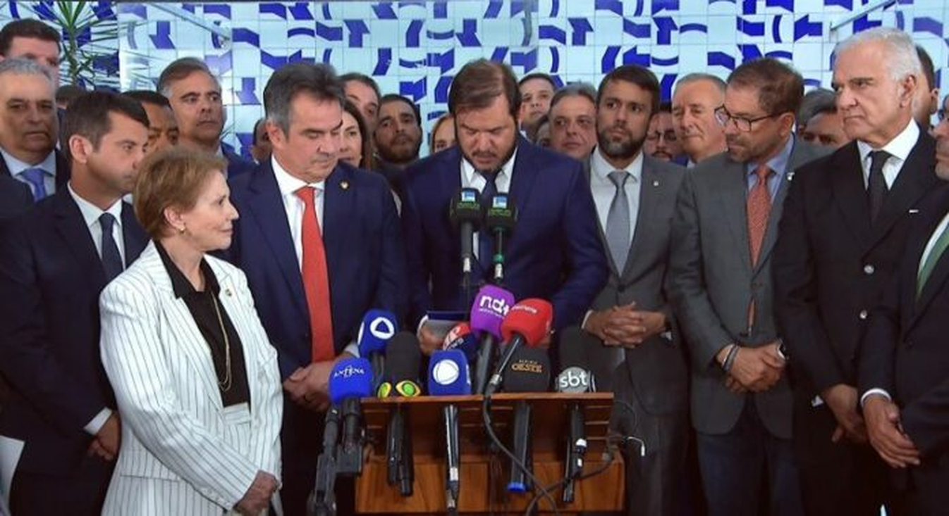 No momento, você está visualizando Federação União Progressista manda ministros entregarem os cargos ao presidente Lula