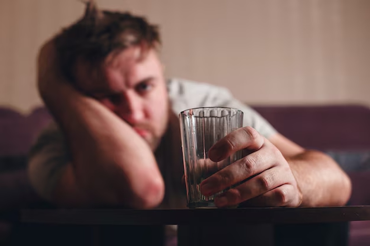 No momento, você está visualizando HANGXIETY: A relação entre álcool e ansiedade