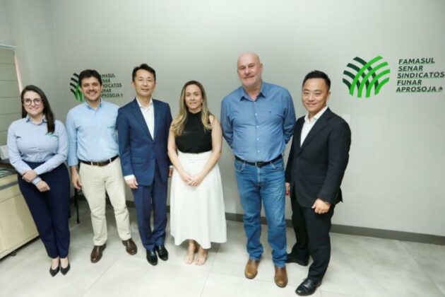 No momento, você está visualizando Famasul recebe embaixador do Japão para fortalecer parceria na avicultura