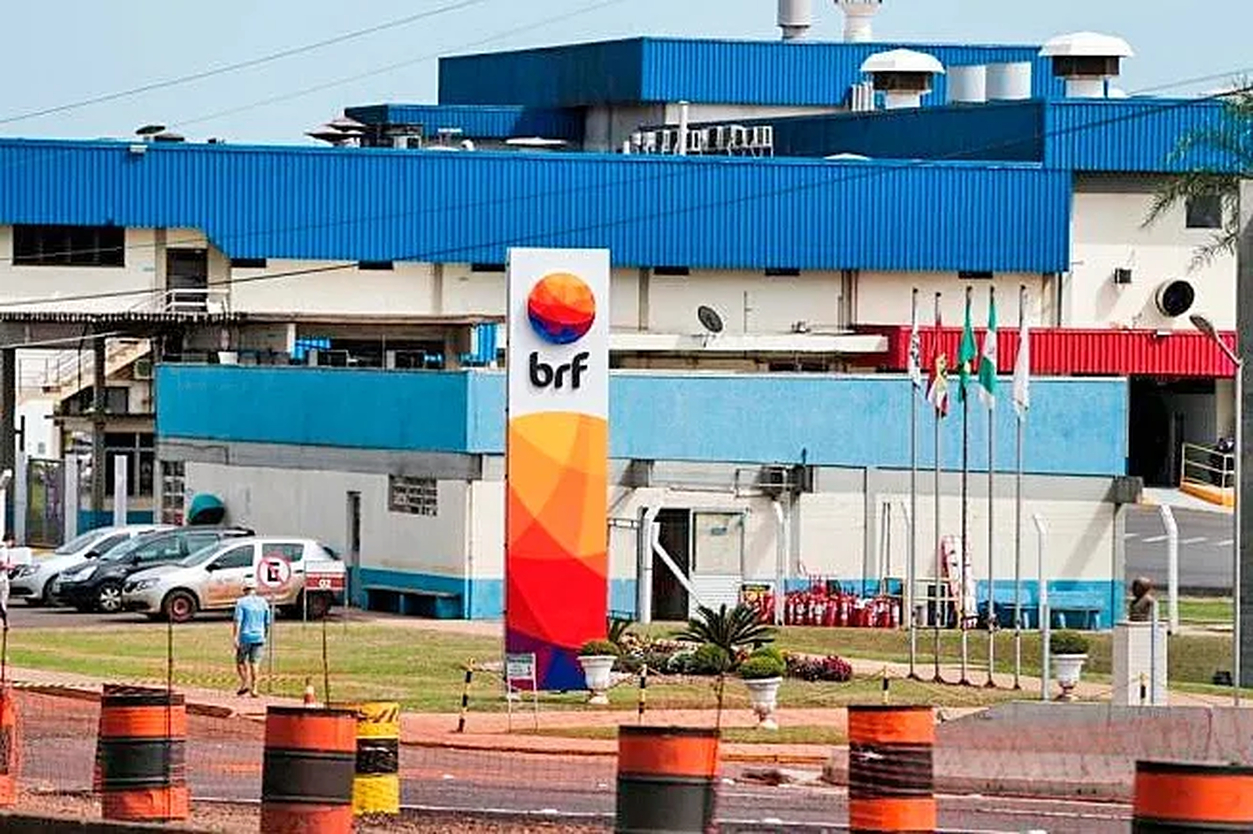 No momento, você está visualizando Marfrig concluirá incorporação de ações da BRF em 22 de setembro