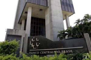 Leia mais sobre o artigo Mercado financeiro projeta inflação de 4,83% em 2025