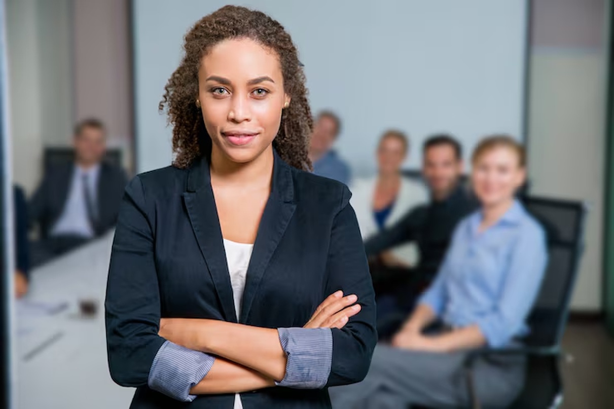 No momento, você está visualizando Microsoft lança curso gratuito de liderança feminina na era da IA