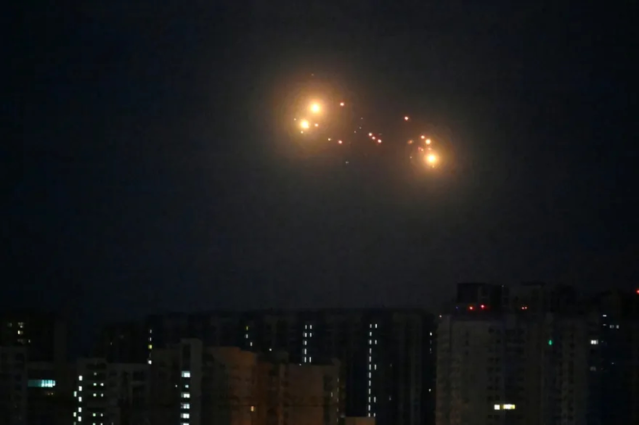 No momento, você está visualizando Polônia derruba drones russos com a ajuda da Otan e denuncia ‘provocação em larga escala’