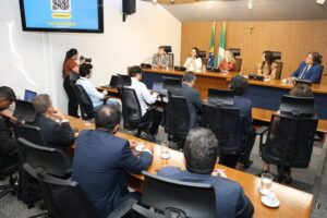 Leia mais sobre o artigo ALEMS lança frente parlamentar pela proteção e valorização dos profissionais da Saúde