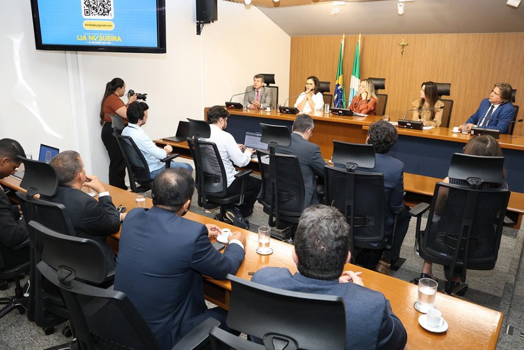 No momento, você está visualizando ALEMS lança frente parlamentar pela proteção e valorização dos profissionais da Saúde