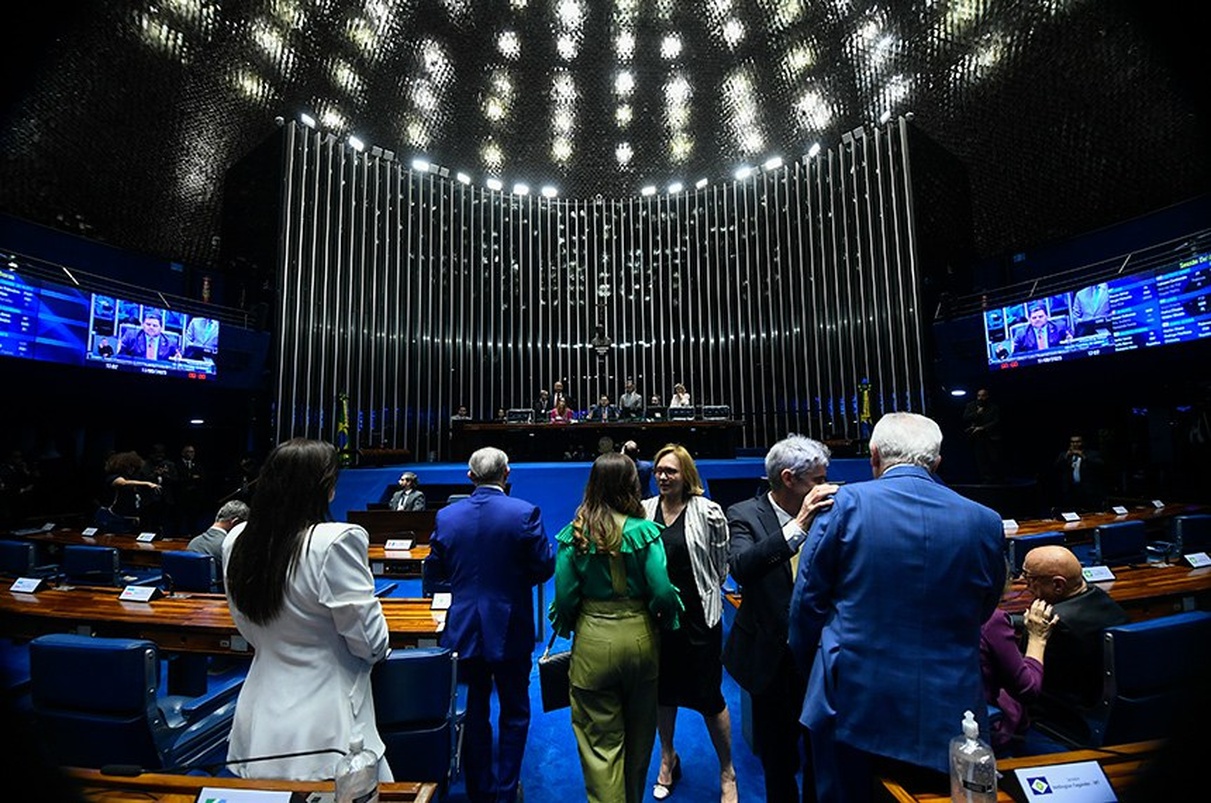 No momento, você está visualizando Senado aprova conta de luz gratuita para famílias de baixa renda
