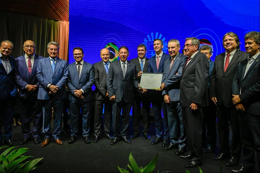 No momento, você está visualizando ALEMS homenageia presidente do Paraguai e reafirma parceria institucional entre os países