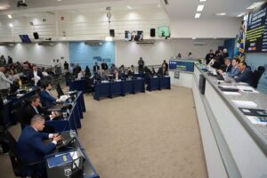 Leia mais sobre o artigo Vereadores votam três projetos de lei na sessão de quinta-feira