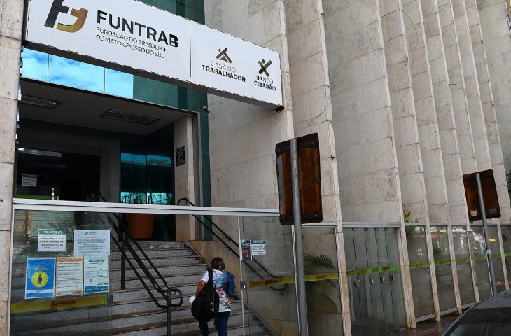 No momento, você está visualizando Capital concentra quase mil vagas em início de semana no mercado de trabalho de MS