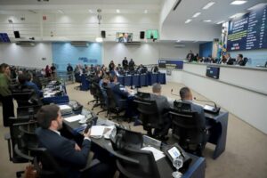 Leia mais sobre o artigo Câmara aprova criação do Conselho dos Direitos das Pessoas LGBTQIA+, propostas sobre saúde e habitação