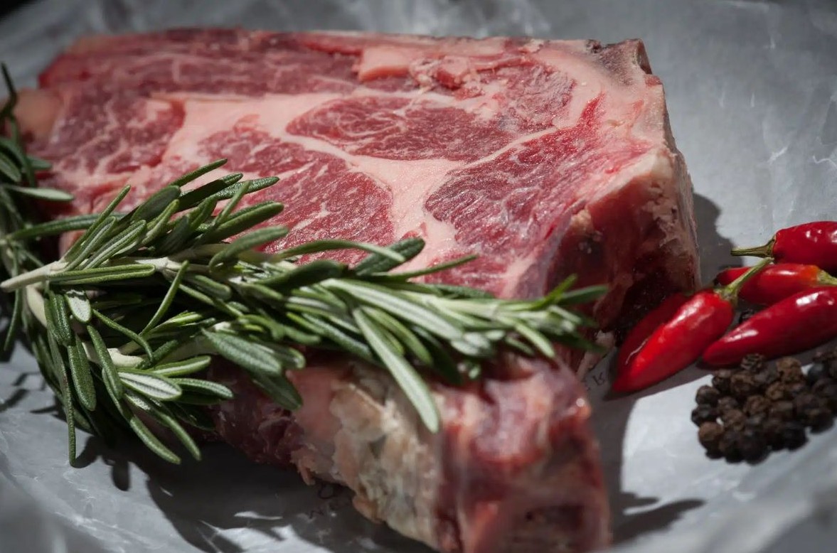 No momento, você está visualizando China triplica importação de carne bovina de MS e impulsiona exportações a quase US$ 200 milhões