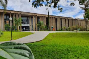 Leia mais sobre o artigo AGENDA ALEMS: Sessões solenes e Seminário de Finanças estão previstos nesta semana