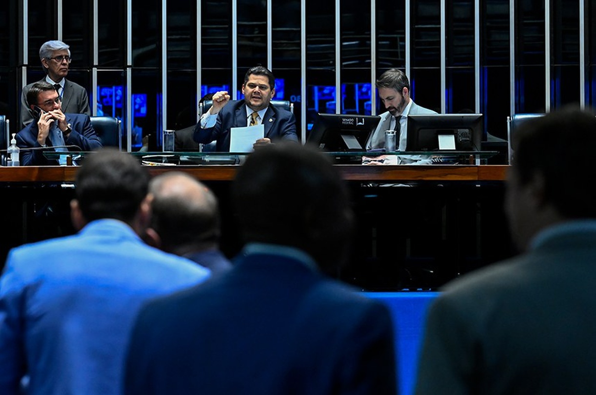 No momento, você está visualizando Congresso vota nesta quinta autorização permanente para isenção do IR para até R$ 5 mil