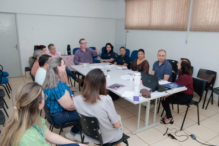 No momento, você está visualizando Naviraí Empossa Membros do Conselho Municipal de Educação