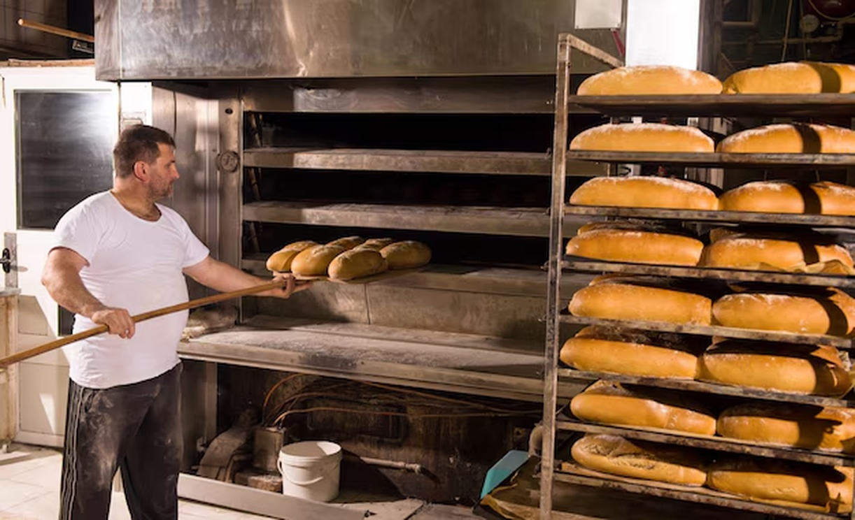 No momento, você está visualizando DIA DO PÃO: Padaria fatura R$ 2,4 milhões por ano com receitas que duram até 10 dias