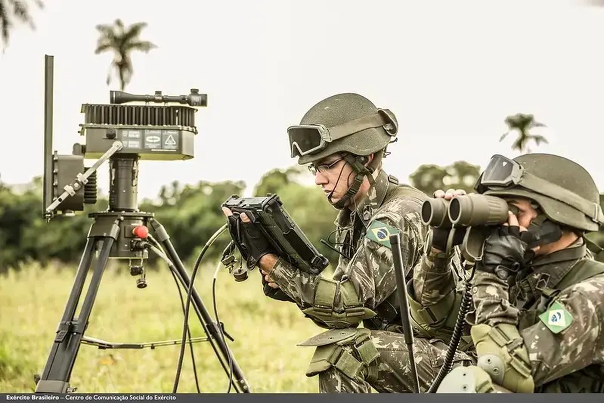 No momento, você está visualizando Forças Armadas mobilizam 10 mil militares em simulação de guerra na Amazônia