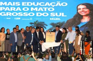 Leia mais sobre o artigo Governo de MS reforça compromisso com a educação e destaca avanço do Estado na alfabetização