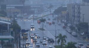 Leia mais sobre o artigo Chuva e trovões marcam início do primeiro dia de outubro em Campo Grande
