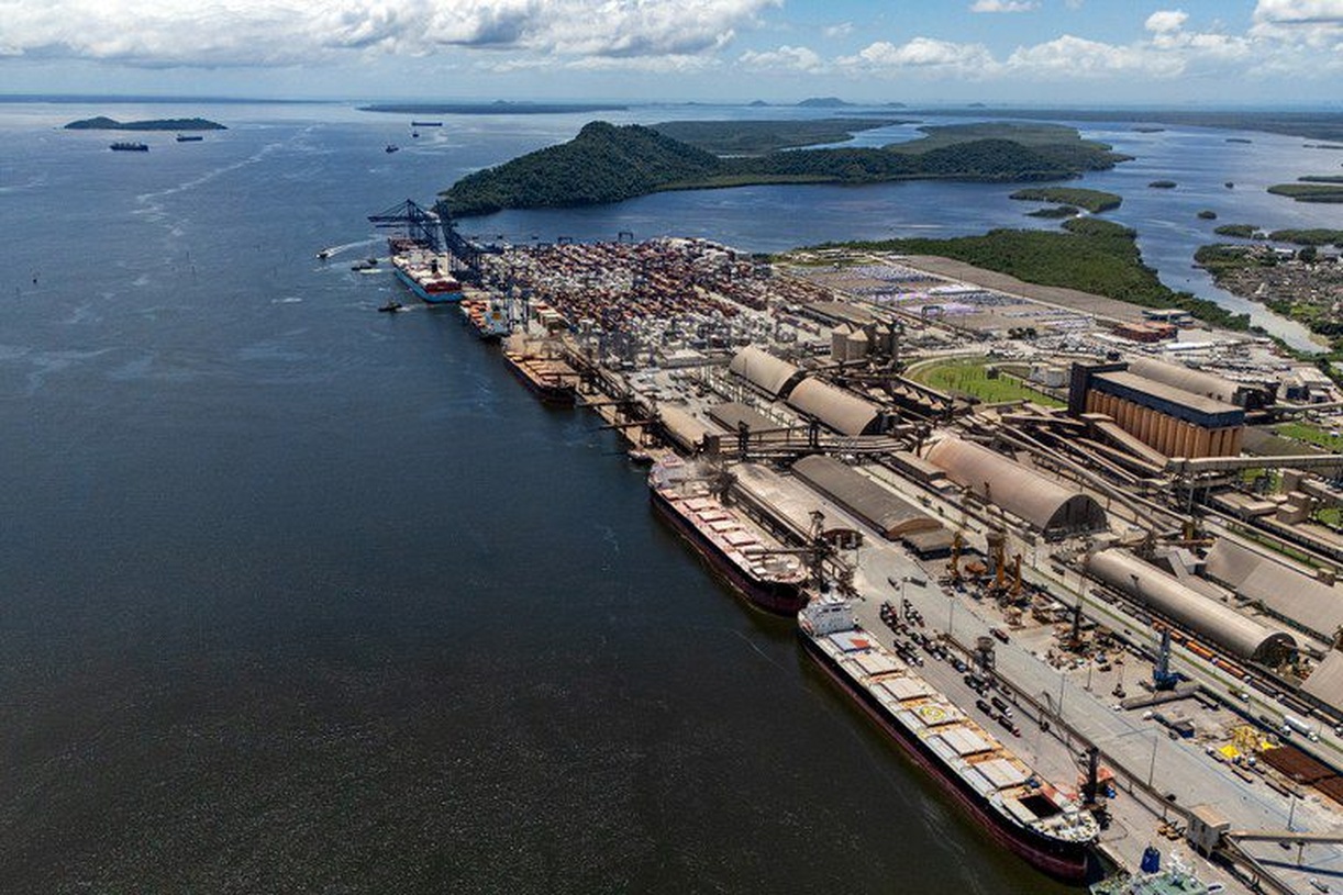 No momento, você está visualizando Após leilão, Porto de Paranaguá se torna o primeiro do Brasil a ter canal de acesso concedido à iniciativa privada