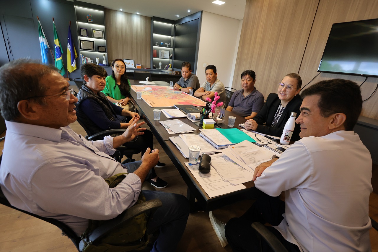 No momento, você está visualizando Prefeito recebe diretoria do Clube Nipo-Brasileiro e discute parceria para o Japão Fest