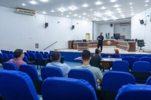 Leia mais sobre o artigo Naviraí Apresenta Relatórios Fiscais e Cumprimento de Metas